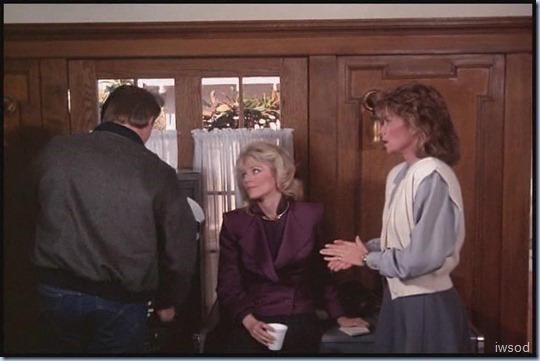 SCARECROW_MRS_KING_S3_D3-05.avi_20150617_200114.140