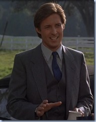 S1E16_three_piece_suit_Lee