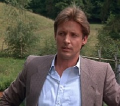 S2E7_casual_with_scenery2_Lee