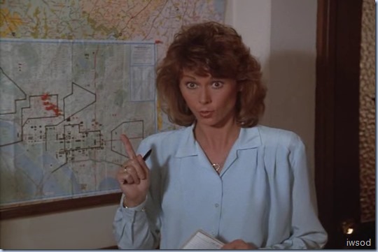 3.20 DEAD MEN LEAVE NO TRAILS.avi_001382716