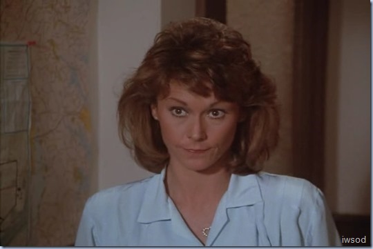 3.20 DEAD MEN LEAVE NO TRAILS.avi_001432766