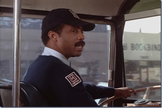 3.20 DEAD MEN LEAVE NO TRAILS.avi_001499199