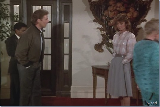 3.20 DEAD MEN LEAVE NO TRAILS.avi_002611077