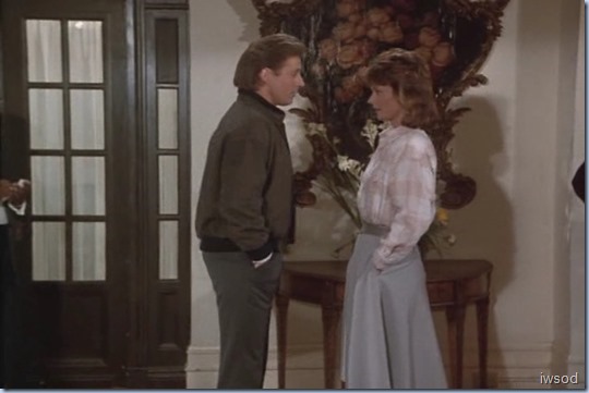 3.20 DEAD MEN LEAVE NO TRAILS.avi_002614781