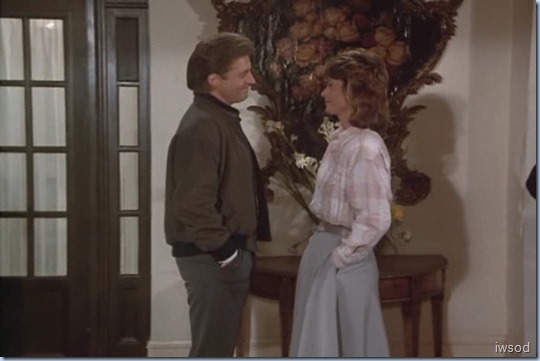 3.20 DEAD MEN LEAVE NO TRAILS.avi_002616383