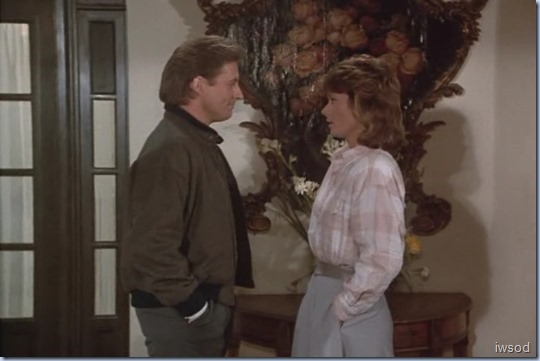 3.20 DEAD MEN LEAVE NO TRAILS.avi_002619285