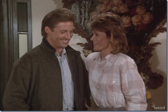 3.20 DEAD MEN LEAVE NO TRAILS.avi_002629896