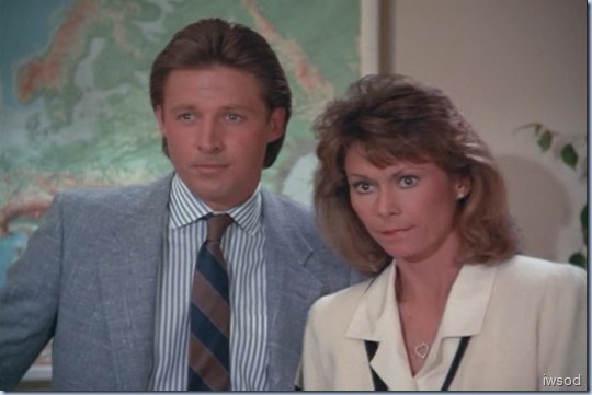 3.22 ALL THE WORLD'S A STAGE.avi_002357257