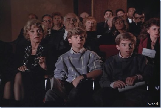 3.22 ALL THE WORLD'S A STAGE.avi_002623790