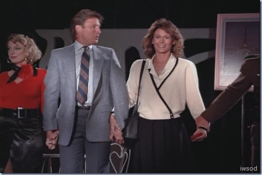 3.22 ALL THE WORLD'S A STAGE.avi_002660226