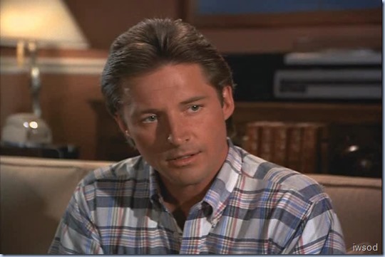 4.04 NO THANKS FOR THE MEMORY.avi_002296663