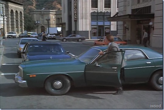 4.04 NO THANKS FOR THE MEMORY.avi_002419085