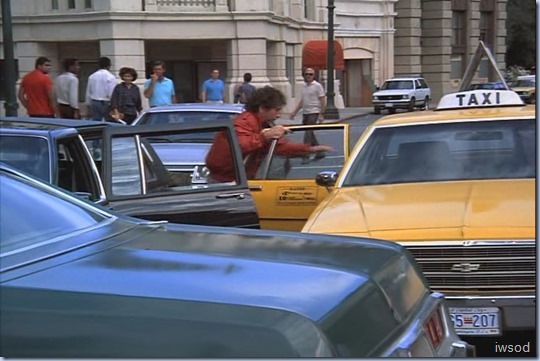 4.04 NO THANKS FOR THE MEMORY.avi_002439706