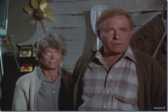 4.05 IT'S IN THE WATER.avi_000629696