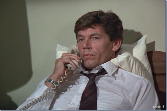 4.05 IT'S IN THE WATER.avi_000655522