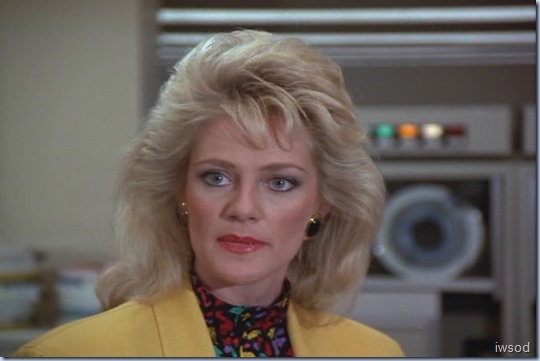 4.05 IT'S IN THE WATER.avi_000741341