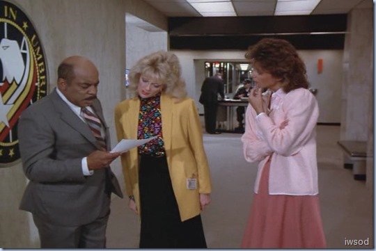 4.05 IT'S IN THE WATER.avi_000946780