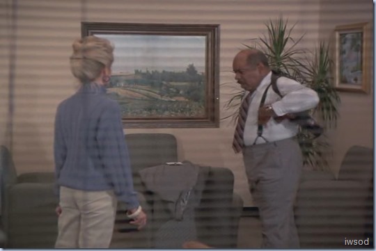 4.05 IT'S IN THE WATER.avi_001965265