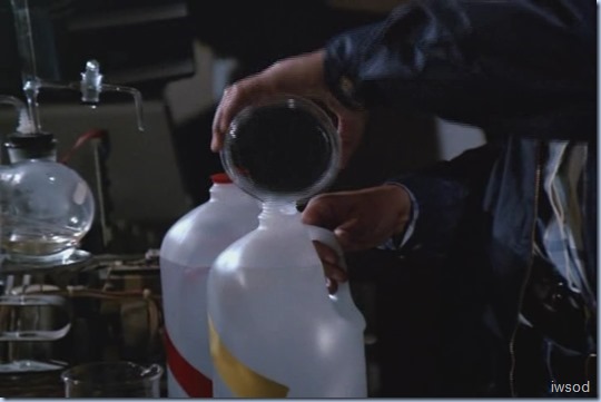 4.05 IT'S IN THE WATER.avi_002013013