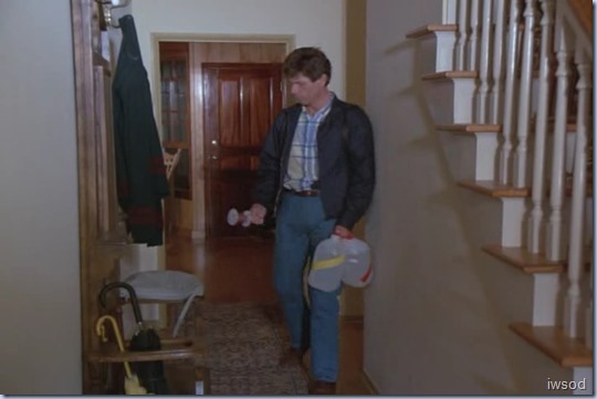 4.05 IT'S IN THE WATER.avi_002050517