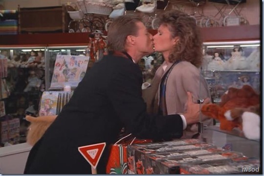 SGABNB.avi_001304804