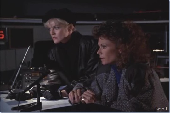 4.15 Bad Timing.avi_002091658_thumb