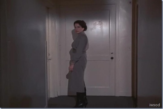 4.15 Bad Timing.avi_002103370_thumb