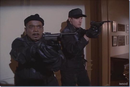 4.15 Bad Timing.avi_002462262