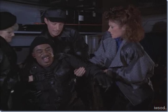 4.15 Bad Timing.avi_002608008