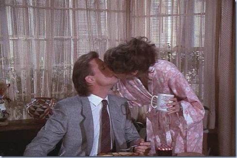 4.22 TKL.avi_000187487