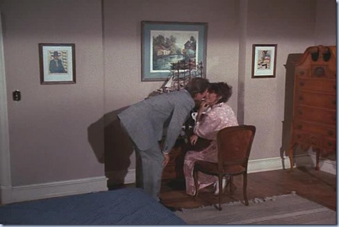 4.22 TKL.avi_000334834