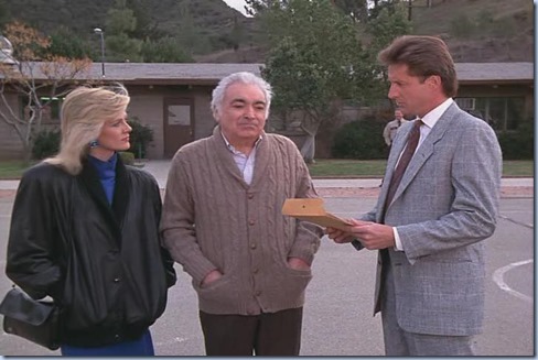 4.22 TKL.avi_000821955