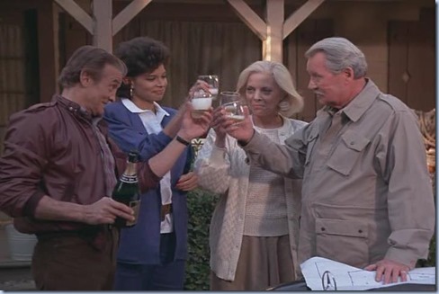 4.22 TKL.avi_001253353