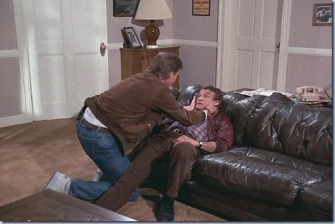 4.22 TKL.avi_001940607