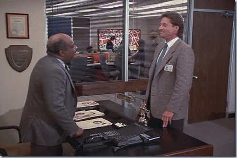 4.22 TKL.avi_002609843