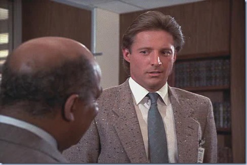 4.22 TKL.avi_002661327