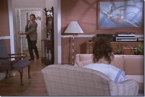 4.22 TKL.avi_002688955