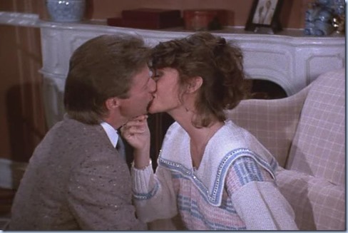 4.22 TKL.avi_002749149